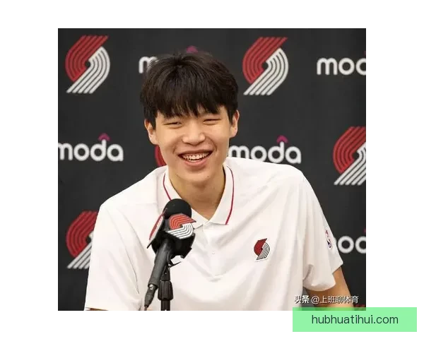 杨瀚森坦言手像叉子般难受期望回开拓者迎来全新表现