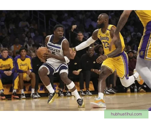 国王惨败黄蜂44分赛后球队官推调侃称最终比分自行查阅NBA官网
